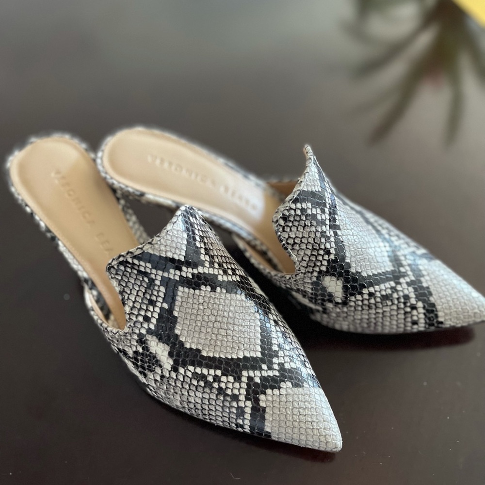 Veronica Beard snakeskin mules Size 6M